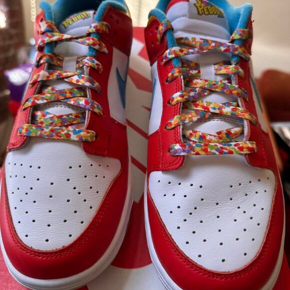Nike Low Dunk Low QS LeBron James Fruity Pebbles - Picture 3 of 8